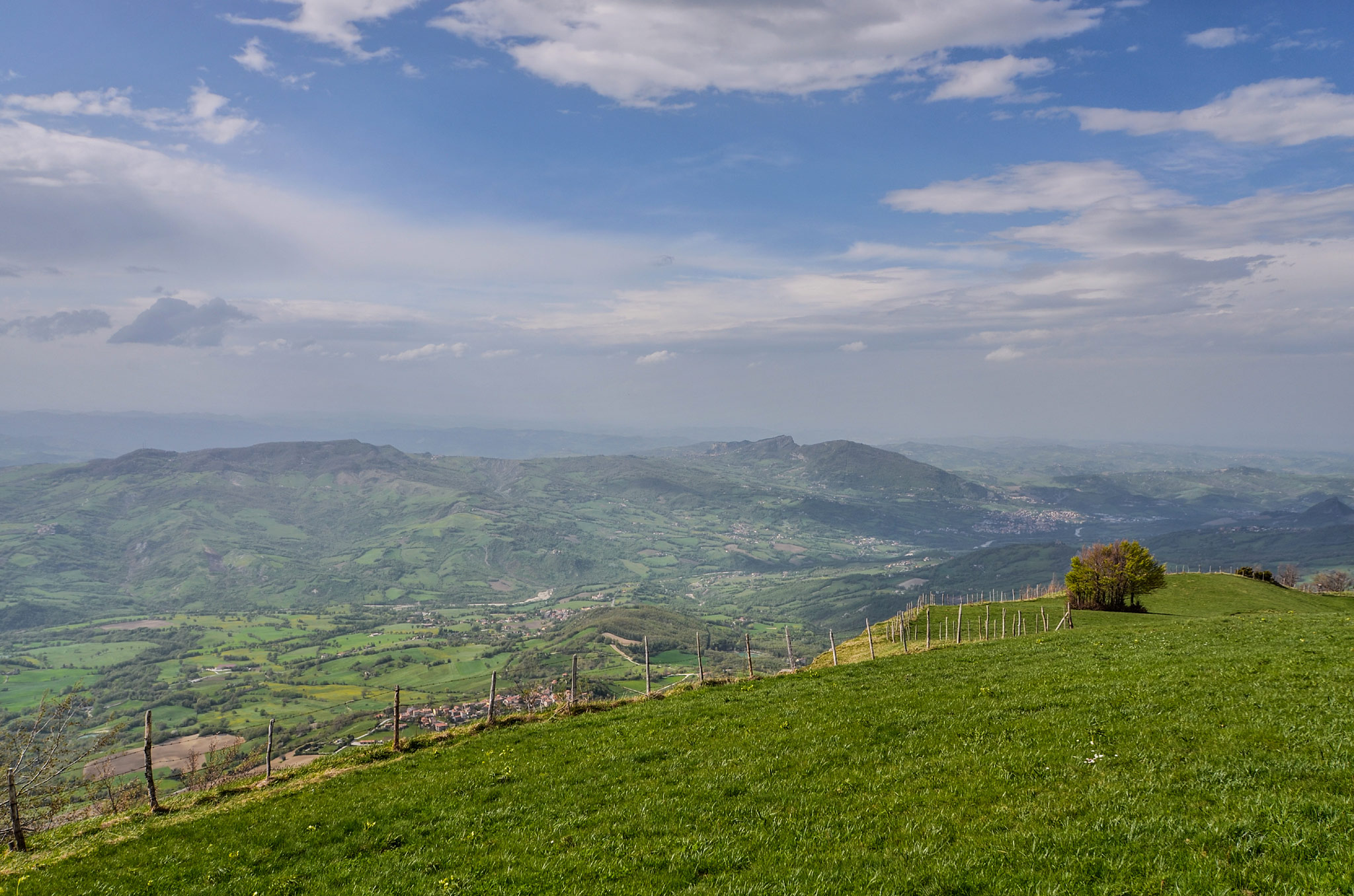 Monte Carpegna (Photo license: CC BY-NC-SA 2.0)